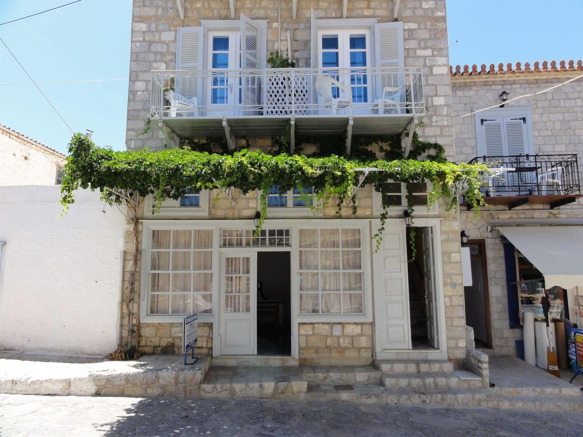 Botsis Guest House Hydra  Exterior foto